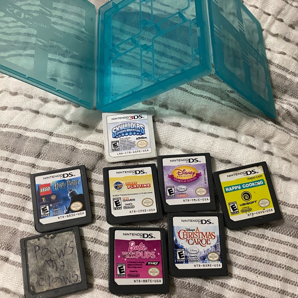 Nintendo DS games (7) one 3DS Game and carry case